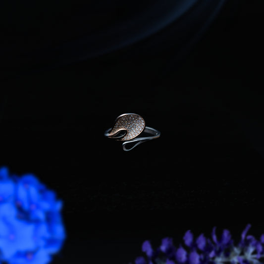 Ignis™ by Zyrene – Dual-Tone Leaf Statement Ring | 925 Sterling Silver | Lifetime Plating & 6-Month Warranty