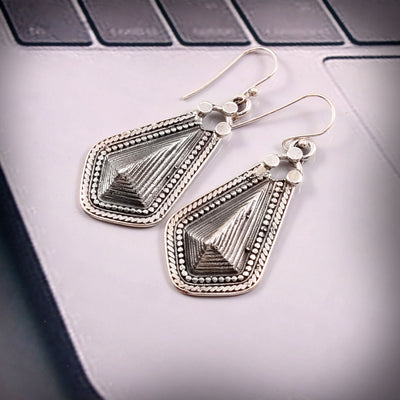 Astrae™ Silver Geometry Drop Earrings