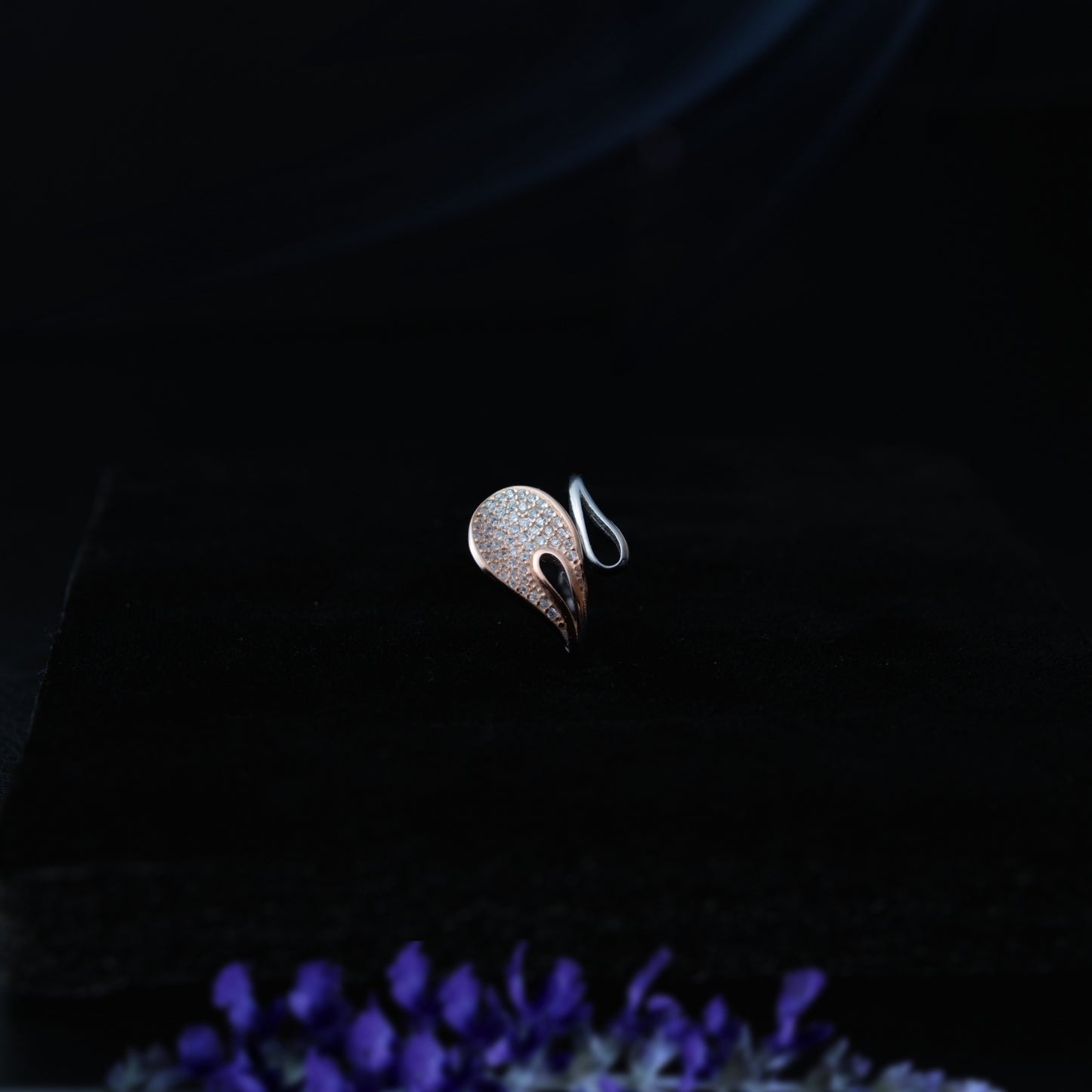 Ignis™ by Zyrene – Dual-Tone Leaf Statement Ring | 925 Sterling Silver | Lifetime Plating & 6-Month Warranty