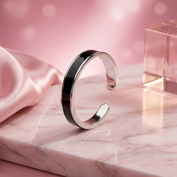 💍 NOIRÉ™ Ring by Zyrene – Adjustable 925 Sterling Silver Dual-Tone Band | Anti-Tarnish Finish | Bold Minimal Luxe