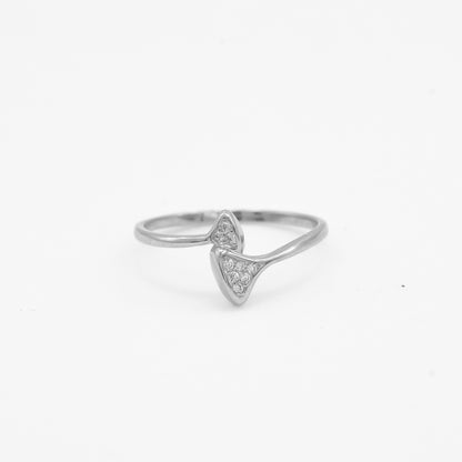 Close-up of Liora 925 silver bow ring with sparkle stone detailing by Zyrene