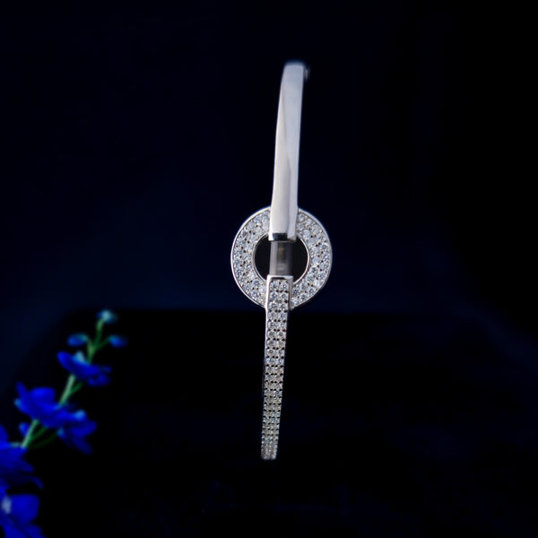 Circola™ by Zyrene – Luxe Silver Loop Bangle Bracelet | Everyday Chic & Evening Glam | 925 Silver Finish | Premium Lifetime Plating & 6-Month Warranty Included