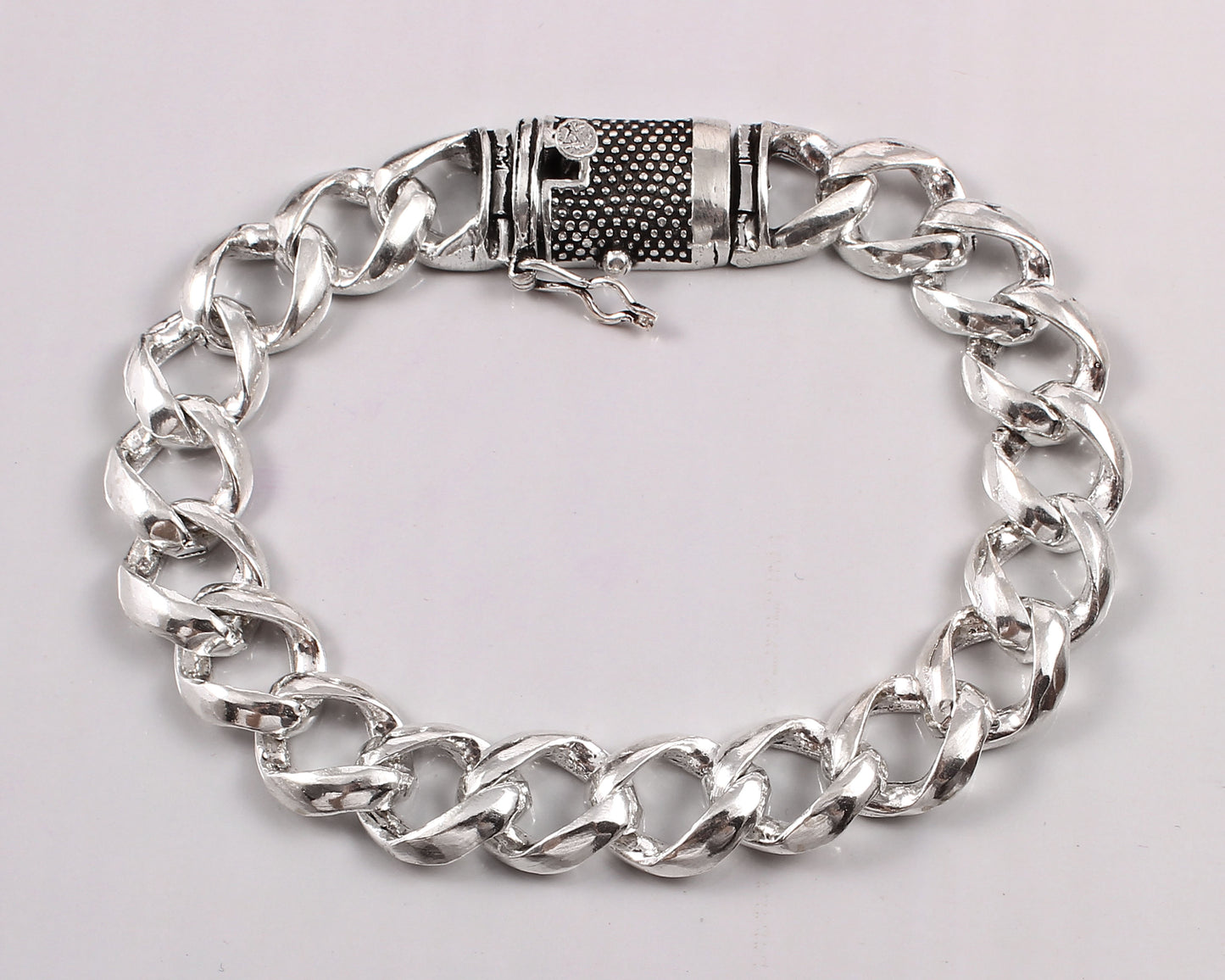 Vajrā Chain™ Men’s Bracelet