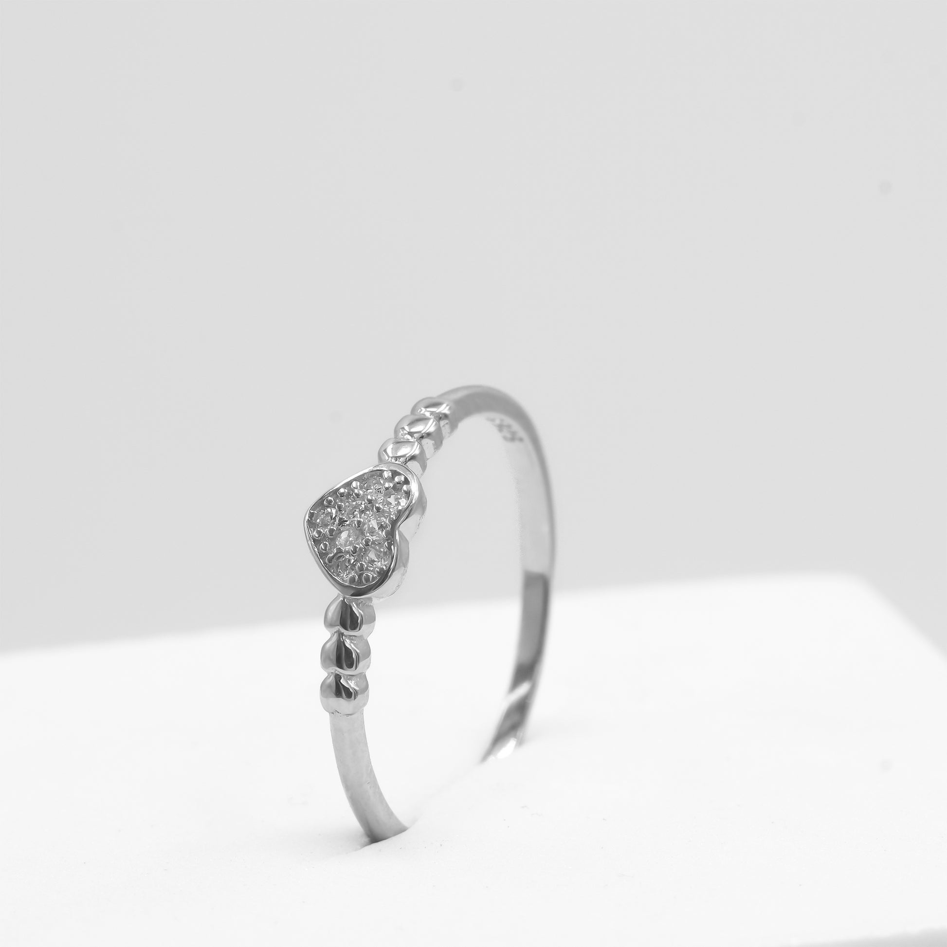 Front view of Siya beaded heart ring in 925 sterling silver by Zyrene