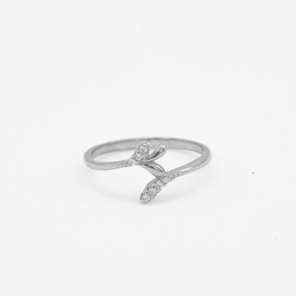 Side view of Zyrene Vanya 925 silver ring showing slim lightweight band