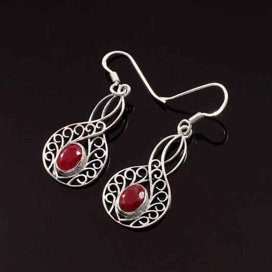 Rivéa™ Crimson Teardrop Earrings