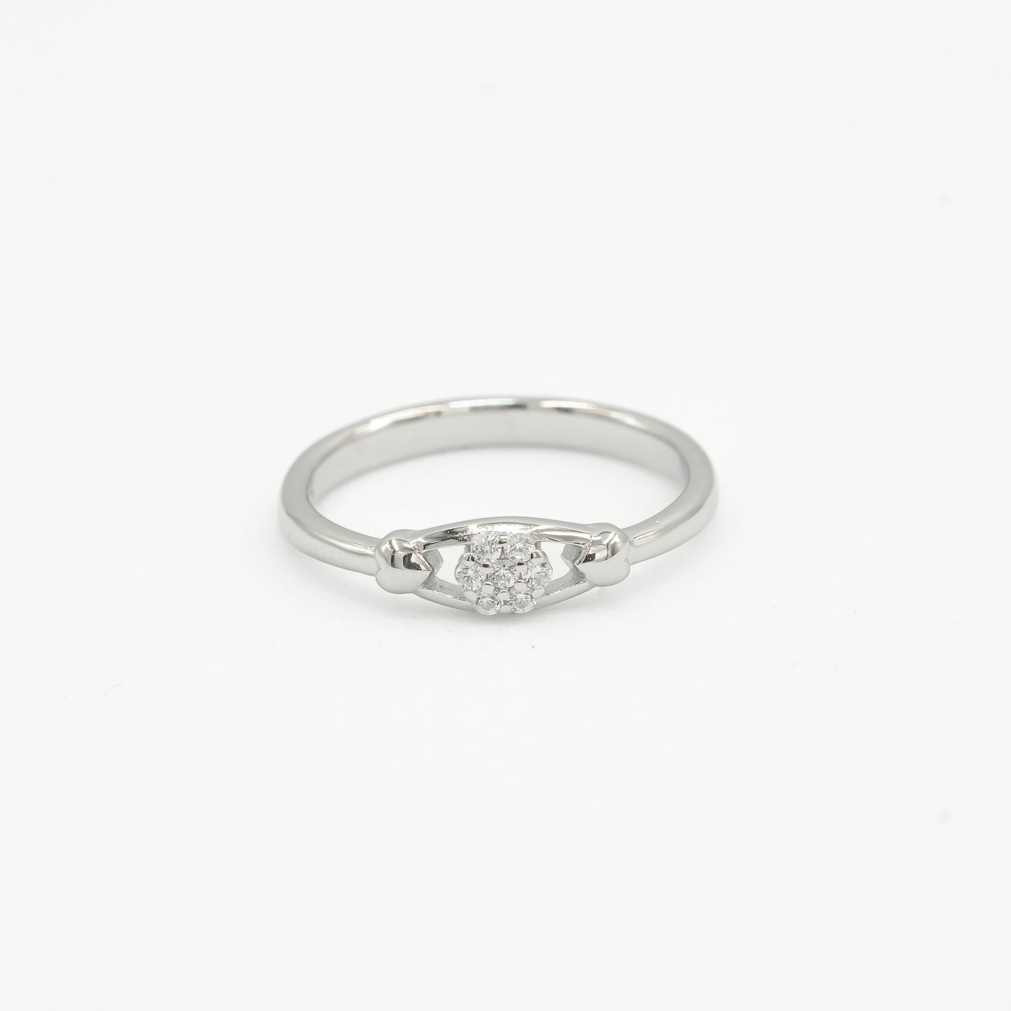 Front view of Aarvi bloom ring in 925 sterling silver by Zyrene