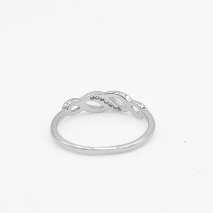 Side view of Zyrene Leher 925 silver ring showing slim lightweight band
