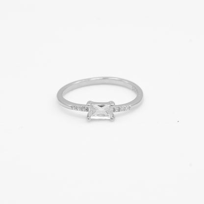 Close-up of Mishka 925 silver solitaire ring with rectangular centre stone detailing