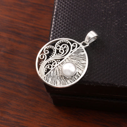 Eira Balance™ Pendant