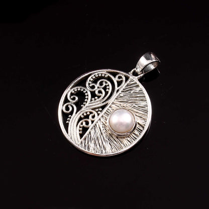 Eira Balance™ Pendant