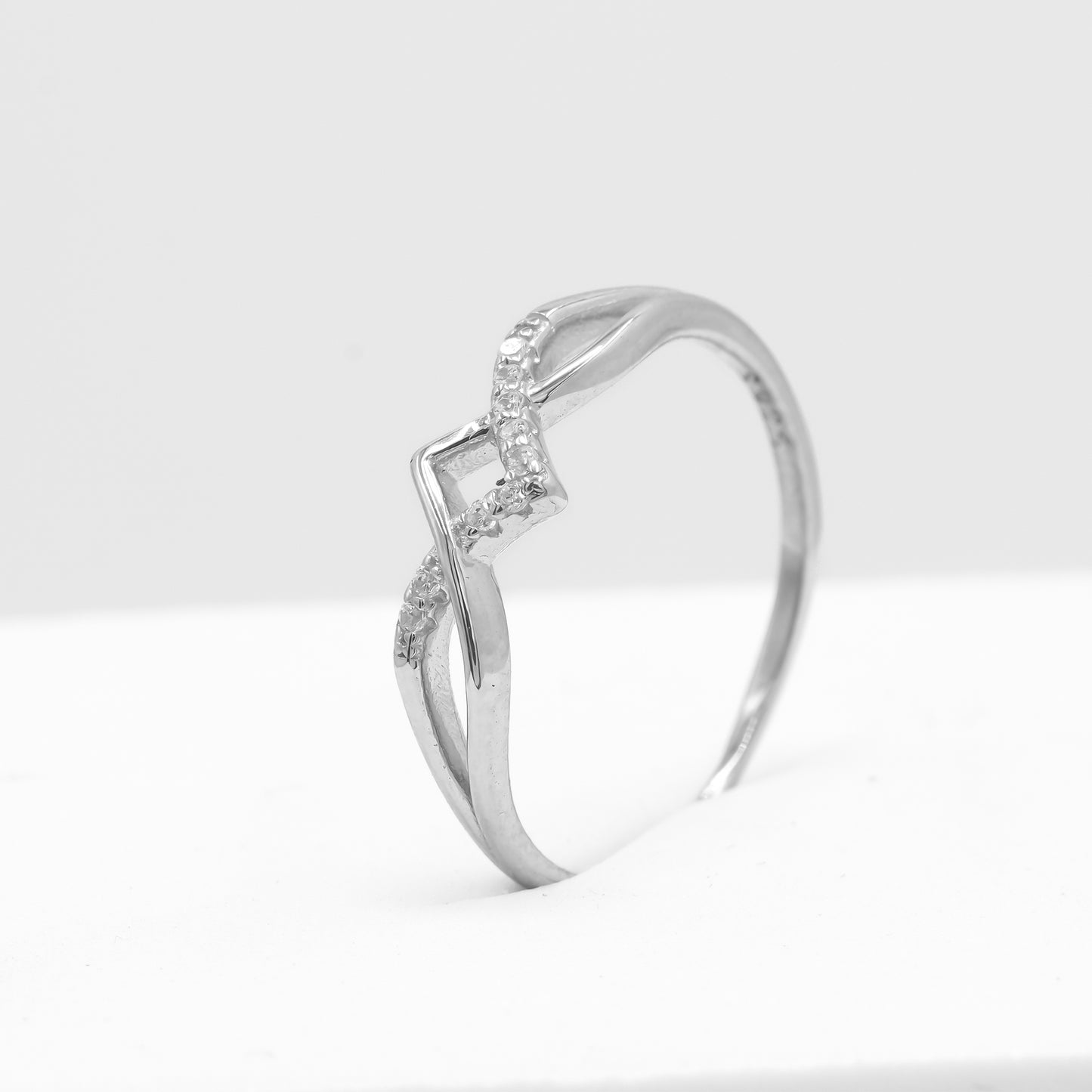 Side view of Zyrene Aira 925 silver ring showing slim lightweight band