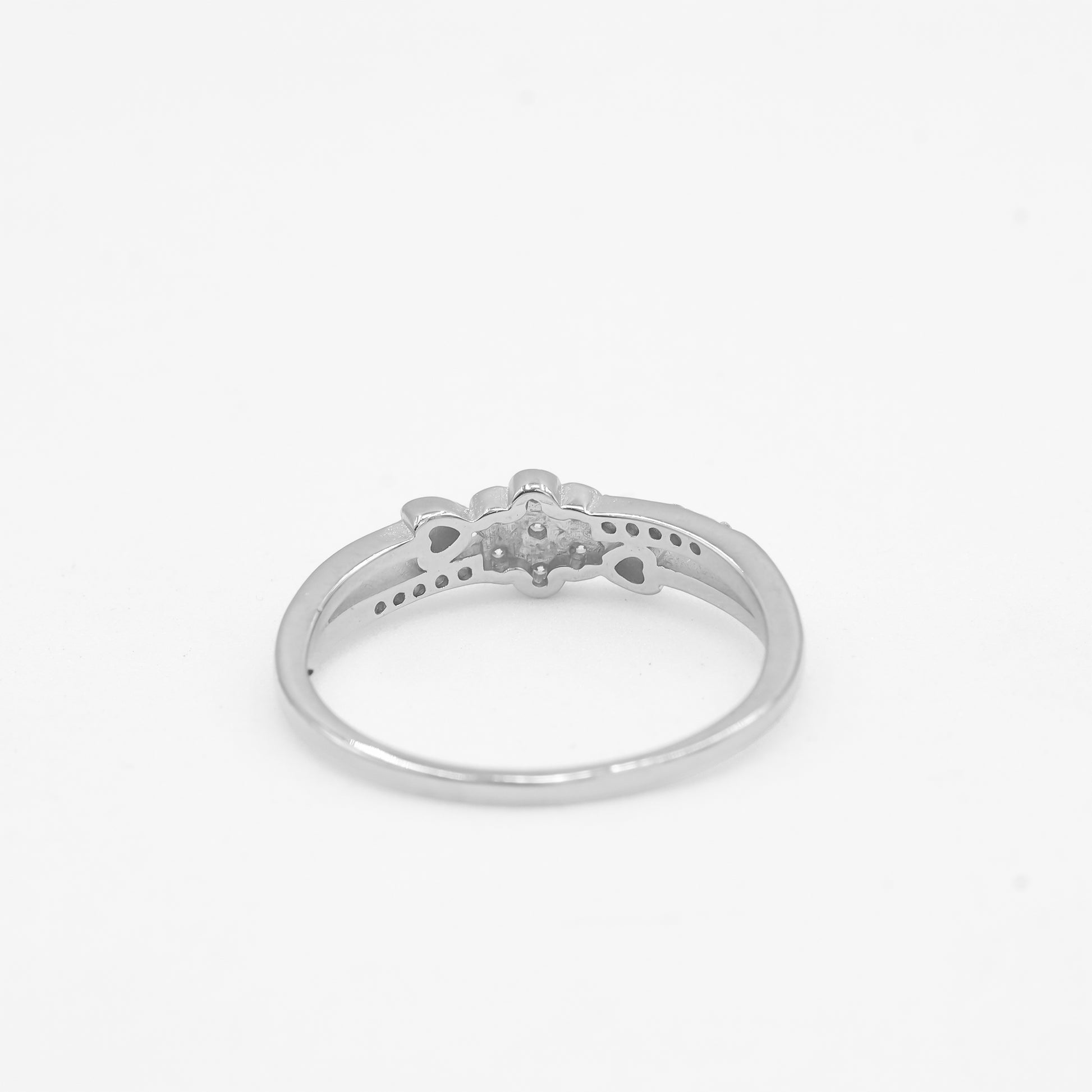 Side view of Zyrene Myra 925 silver ring showing slim lightweight band