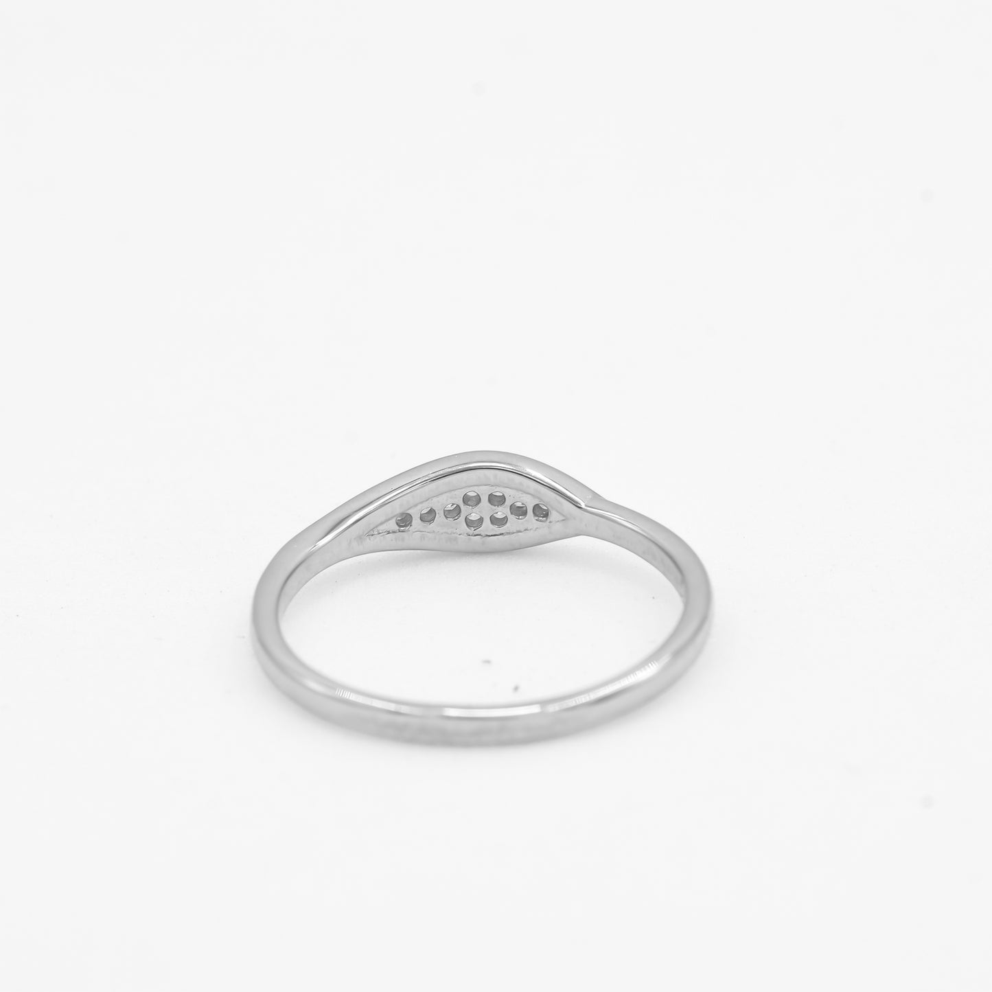 Side view of Zyrene Zoya 925 silver ring showing slim lightweight band
