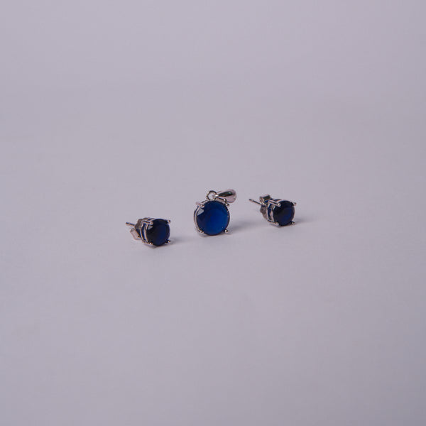 Aurelia Blue™ by Zyrene – Classic Sapphire Pendant & Earrings Set | 925 Silver | Soft Luxe Glow